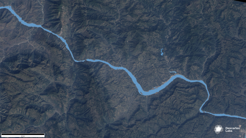 Water extent (shown in blue) in the region surrounding Sandouping, China before (1987) and after (2016) the construction of the Three Gorges Dam